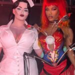 Quen Blackwell Instagram - me and beyoncé in the same costume…? ICONIC. ( I’m refrencing emma from the too funky music video wearing MUGLER) costume: @marta.del.rio mua: @loftjet hair: @fitchlunarhair