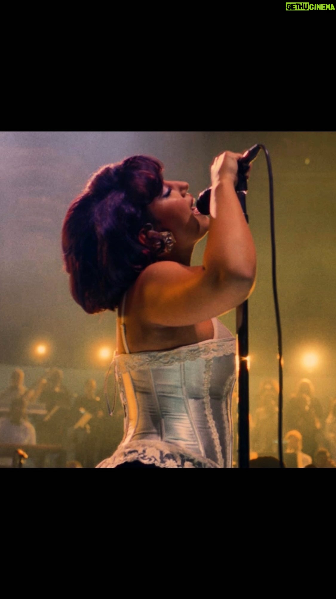 RAYE - 311.2K Likes - MY 21st Century Symphony is now yours. š«š
This orchestral album is probably the most magnificent thing I have ever created. I hope you dive into this album on a long drive, a rainy day, a walk in the park or where ever you might desire to digest it š„¹
We have uploaded our performance of Oscar Winning Tears to YouTube also š»š«
featuring the majestic @heritageorchestra & @flamescollective_, conducted by the heaven sent @wakeuptom executive producer by @moombaproductions composed, arranged, performed and recorded with so much love, detail, hard work, musicianship and passion.
sending you all my fcking love and I hope you can feel it inside every second.
Rayeš«