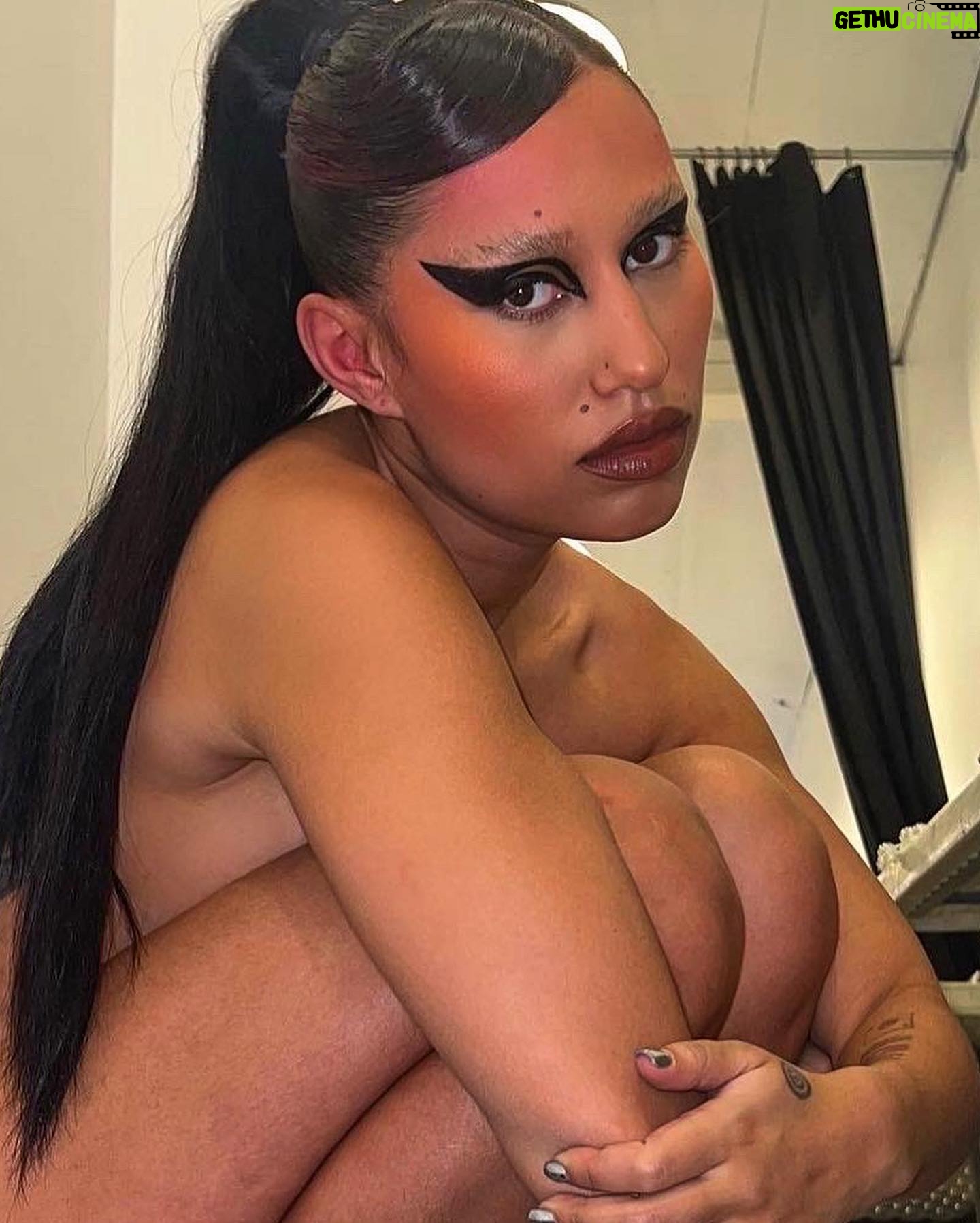 RAYE Instagram - I am so grateful to @vmagazine for including me in the V140 Spring 2023 Issue πΉπ€π« Shot in November by the incredibly talented @hannahkhymych πΈ P.s I still have the ponytail you lent me safely in a drawer at my sisters place in LA donβt hate me @themartyharper πβ₯οΈ