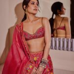 Raashi Khanna Instagram - Possessed by the spirit of good taste and maybe a mischievous ghost.! 👻 #baak trailer launch in @toraniofficial Jewelery @motifsbysurabhididwania Styled by @vasudhaguptaa Makeup by @makeupbyshefali.s Hair by @zoequiny.hair 📸 @arifminhaz