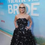 Rachael Harris Instagram – ⭐️RACHAEL HARRIS ⭐️
LOOKING CHIC
LOVING THIS NEW HAIR ON YOU RACH!!!
Last night for the @netflix PREMIER OF MOTHER OF THE BRIDE MOVIE.
#makeup by me @marina_gravani
#hair by @dallin.james
#cut by @heatherabuelhair
Style: @anandarose
Dress: @sixdovn
Heels: @schutz
Rings: @j.sheffner
PR: @tfg.pr
#newhair #motherofthebride #netflix #glam #hair #makeup
Reel: @marina_gravani