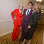 Rachael Harris Instagram - Had the very best time seeing friends and getting to work with @americanveteranscenter for their ‘Salute to Hero’s Special’ which will air on all network this Thursday for Veterans Day 🇺🇸 I adore you @kurtbardella and @miroonthewall for everything ❤️ Thanks to these beauties for the confidence, joy and especially the tea style @karenraphael suit @mantu_castor Ring master @_fyeguy_ Face @@facesbysaraboyd hairdooz @baby.bboyy