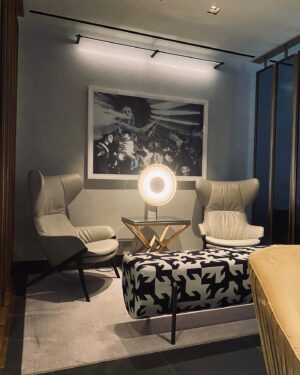 Rachael Harris Instagram - I have stayed @smythtribecany many times over the years when I visit NYC. It feels cozy and fresh and intimate.  Here is a few pics from my recent trip to the city. The view from my room is perfect and I always enjoy relaxing, meeting friends and checking some emails in the beautiful lounge.  It checks all the boxes for me, love the staff, most of all, and their kindness.  Thank you @smythtribecany I will always be back☀️💛☀️