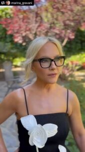 Rachael Harris Instagram - 🖤🤍GORGEOUS RACHAEL HARRIS🤍🖤reel by: @marina_gravani Attending the #unfrosted premiere just GLOWING✨ Hair by @dallin.james Makeup by me using: @tomfordbeauty Style @anandarose Dress @sixdovn Shoes @schutz Earrings @idyl Ring @j.sheffner Glow @holytans ‘Unfrosted’ premiere 4/30/2024