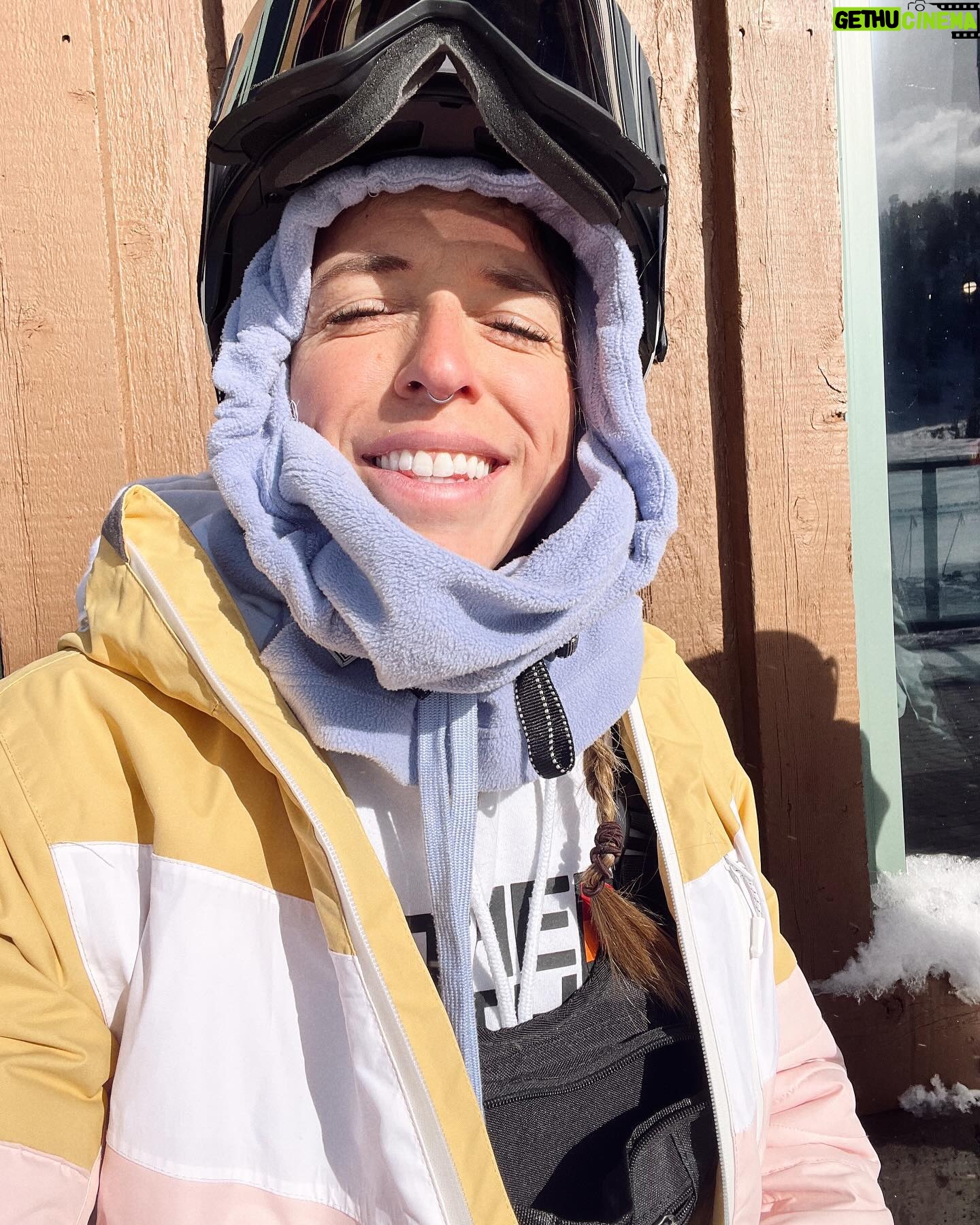 Rachel Ballinger Instagram - Mammoth day 2 3 🦣🍾