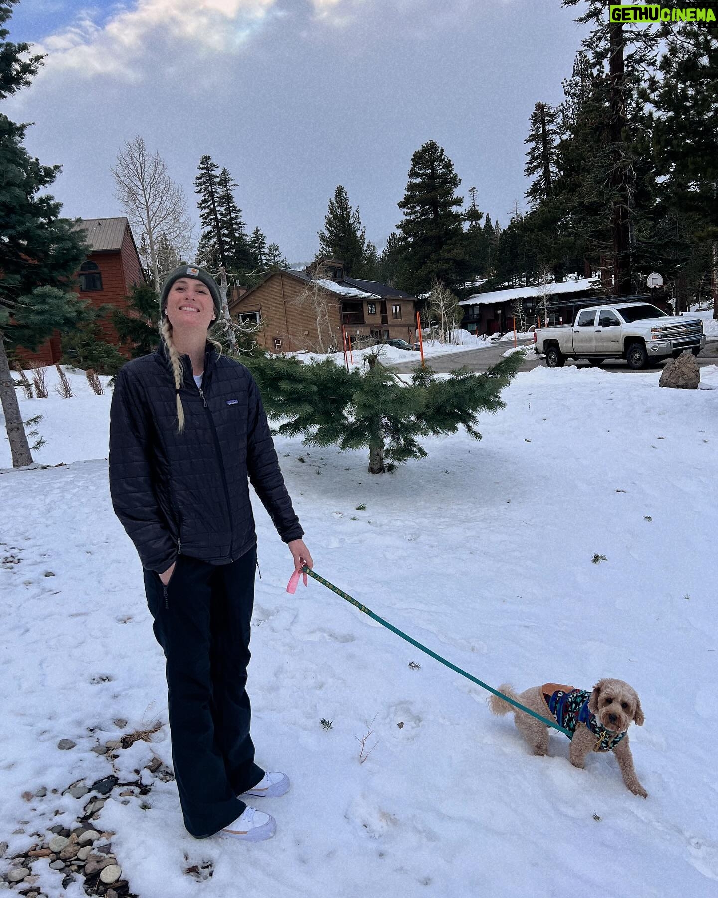 Rachel Ballinger Instagram - Mammoth day 1 🥰🏂☃️🦣