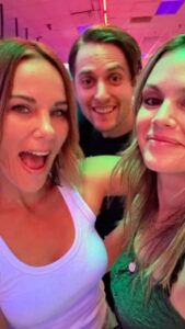 Rachel Bilson Instagram - Happy New Year!!! We wish you the happiest and healthiest year yet! We 🤍 and appreciate our broadiance!!!