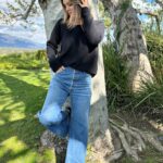 Rachel Bilson Instagram - Tree Pose @fredasalvador 🖤
