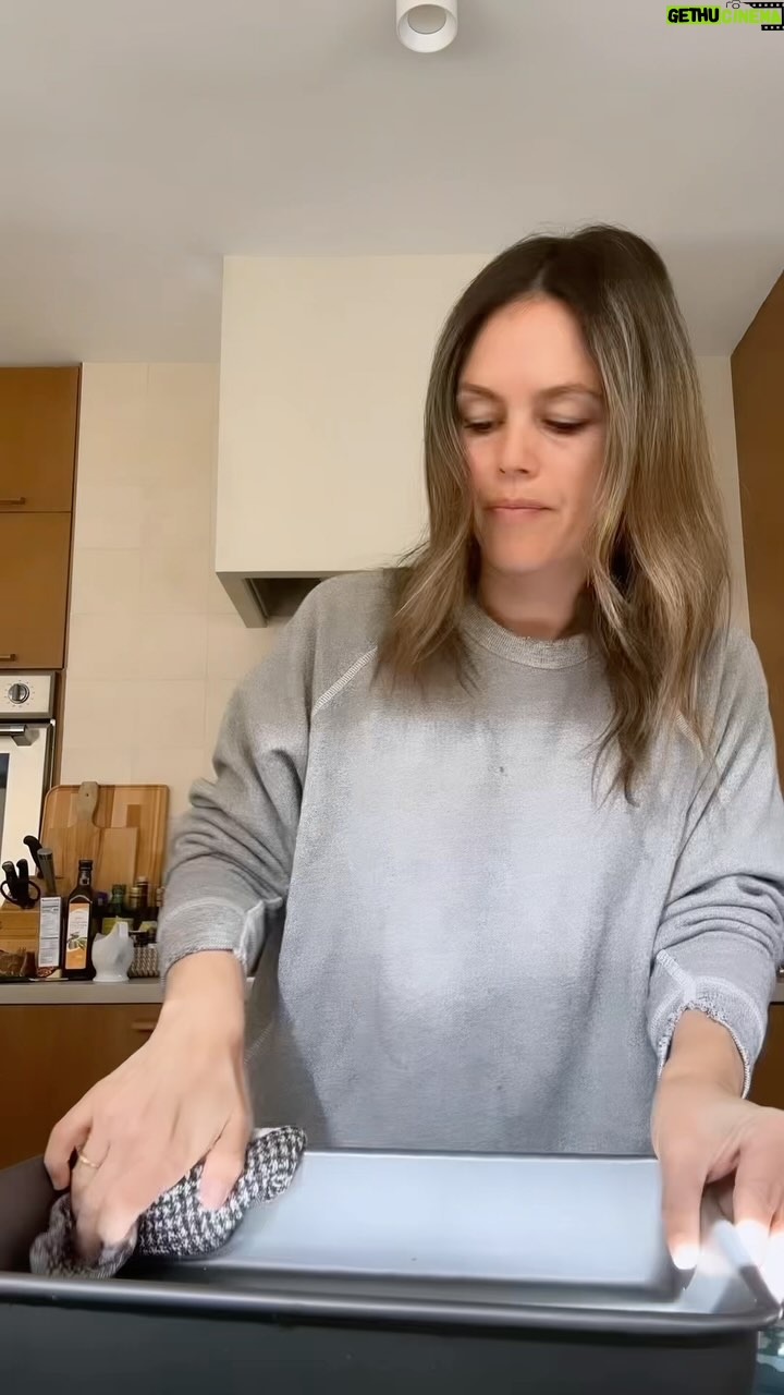 Rachel Bilson Instagram - Too many kids birthday parties lasagna. #shortcuts