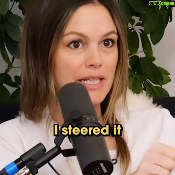 Rachel Bilson Instagram - Just out here trying to impress @ms.emelia she is incredible, and was so open ❤️ this episode comes with a *TRIGGER WARNING link in bio!
