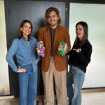Rachel Bilson Instagram - This is a VERY important post. @dylansprouse is on @broad_ideas_pod today but most importantly he bought my daughter’s Girl Scout cookies. He is an incredible human and we couldn’t have loved him more! Link in bio for new episode! 🍪