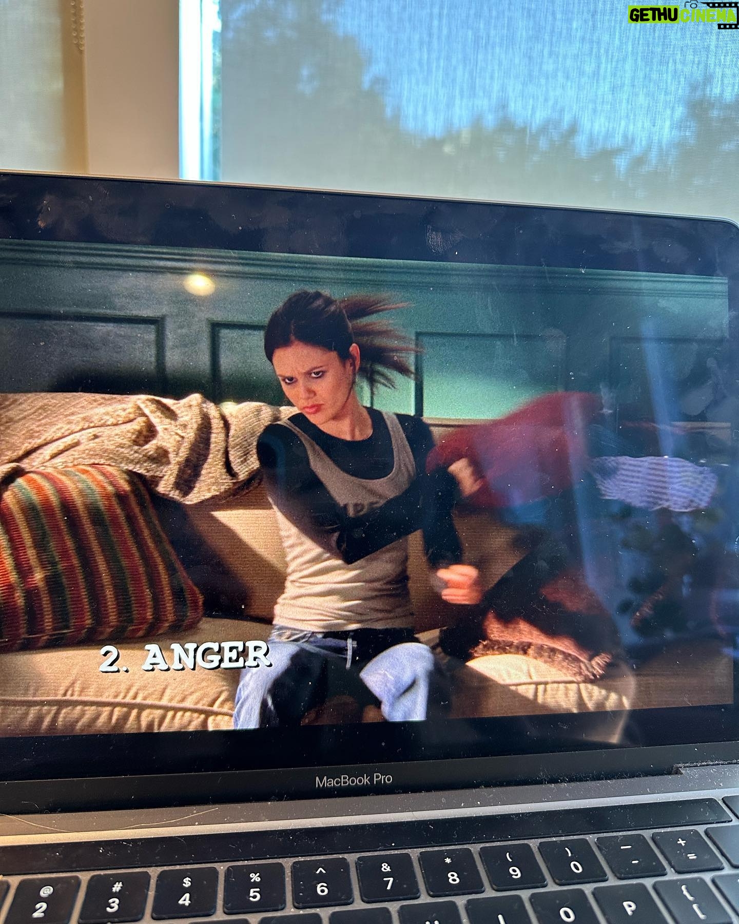 Rachel Bilson Instagram - Stages of grief with Summer, today on #welcometotheocbitches (happy Valentine’s Day?)