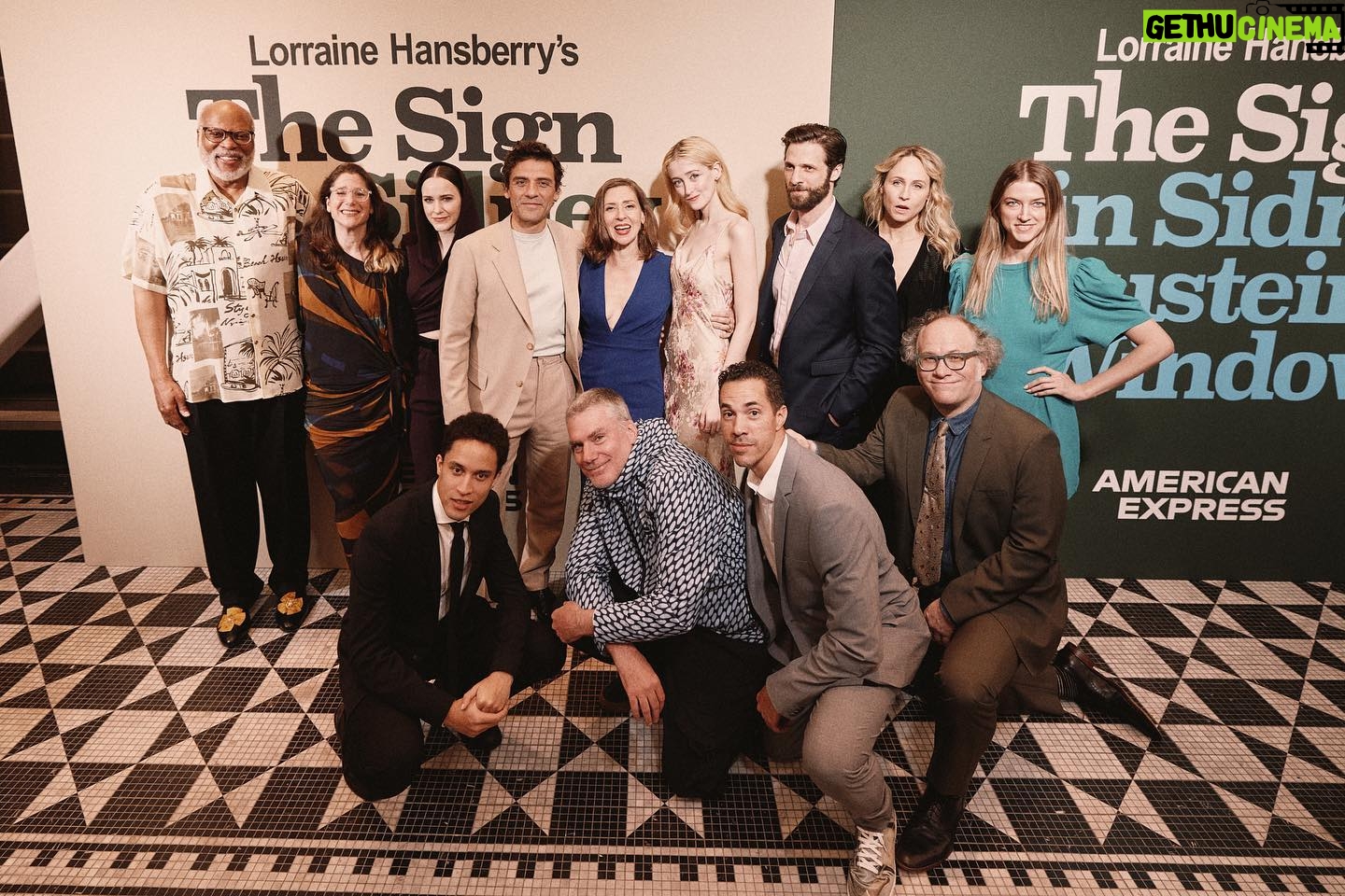 Rachel Brosnahan Instagram - A few from our @thesignonbway Gala performance. We had a blast. Thank you to everyone who came out to celebrate our show and Lorraine Hansberry’s legacy on Broadway. We love you. 8 more weeks to go! 📷: @emiliomadrid