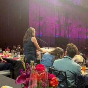 Rachel Brosnahan Instagram - Thank you @dramaleague for a beautiful afternoon filled with inspiring artists and for honoring @thesignonbway’s director @annekauffmanfromphoenixaz who has guided us through this grand adventure. Thanks to the many magical humans who made it possible for me to look like a person in the middle of an 8 show week. A very grateful day. 🖤