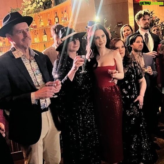 Rachel Brosnahan Instagram - ✌️ 2023. You were wild and weird and terrible and wonderful. Ready for you 2024!