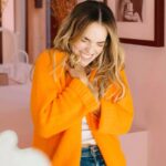 Rachel Hollis Instagram - Will you help me spread some love (and coffee!) to celebrate Valentine’s Day?? 💘 Head over to @thestarttodaybrand and tap this pic to find out how!