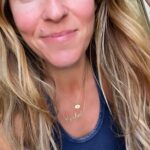 Rachel Hollis Instagram - ep 455: Stop SETTLING… here are 5 things, you might not realize you can TOTALLY CHANGE! Listen in wherever you get your pods share if you find it helpful 🤟🏻