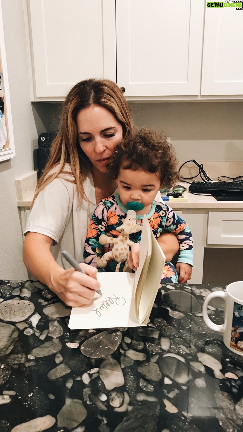 Rachel Hollis Instagram - EP 454: I’ve had 20 years of being an entrepreneur... 16 of those as a working mama. I have ALL kinds of advice whenever I get into a room filled with other entrepreneurs! ⠀⠀⠀⠀⠀⠀⠀⠀⠀ In a recent KEYNOTE I had the pleasure of speaking to my favorite group of people... business owners! And since I was the closing speaker I decided to give the keynote I wish I’d gotten years ago as a newbie... What to do TOMORROW. ⠀⠀⠀⠀⠀⠀⠀⠀⠀ This is tactical, old-school advice to help you increase revenue and profit in your business. Its also life advice for how to grow the business without sacrificing what really matters. Listen in wherever you get your podcasts and please share with whoever you think it might help.