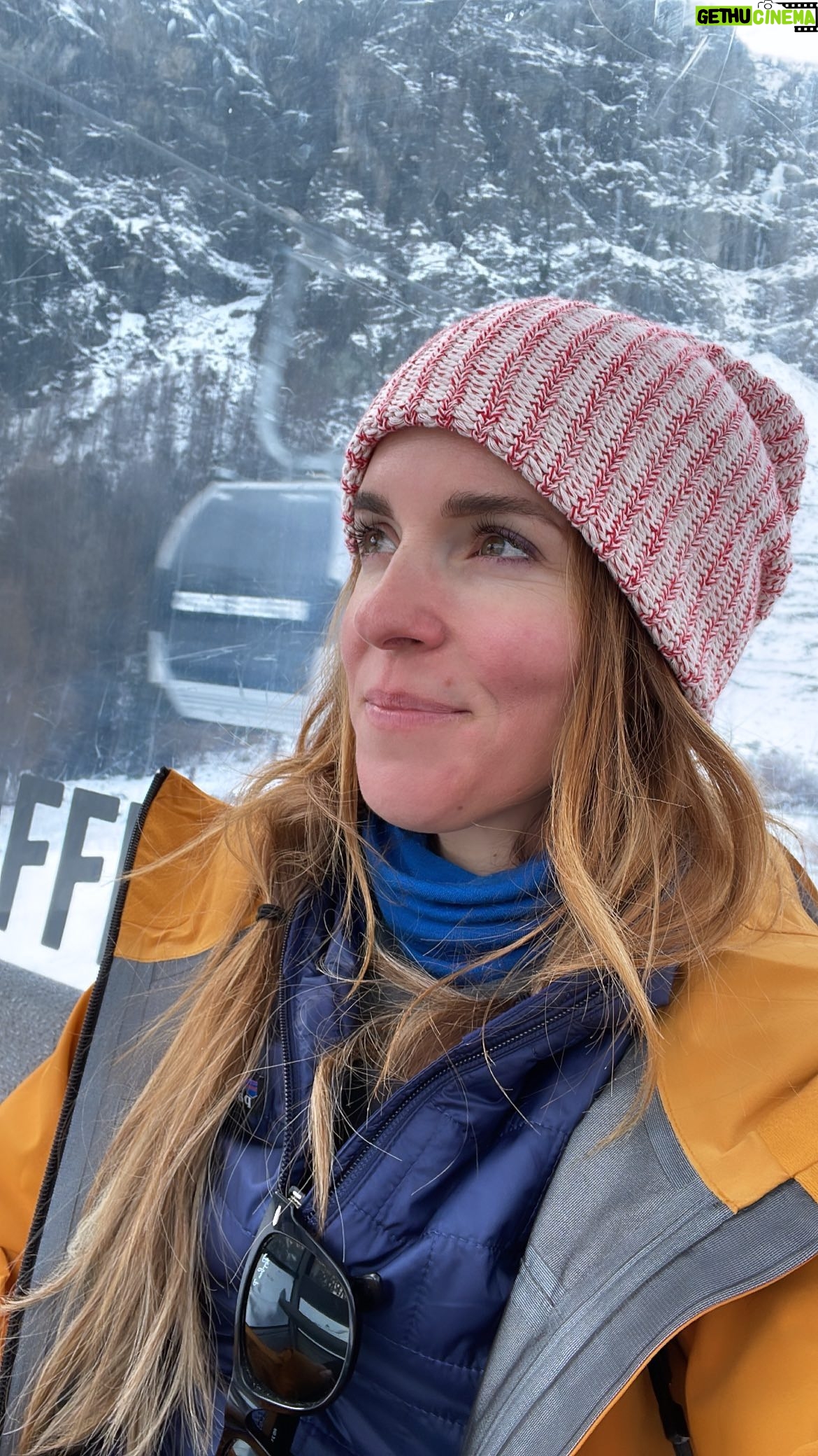 Rachel Hollis - 14.5K Likes - I’m starting to realize just how much time I’ve wasted because I’m afraid of being afraid.
Last year I made a promise to myself to do more things that scared me and I kind of can’t believe how much this has changed me for the better.
I am sad to report that just doing the scary thing once or twice (or five times!) doesn’t take away the fear… but each time I gain a little more confidence and it’s not quite as hard.
I’m still terrified of skiing (I had to sing show tunes all the way down the mountain over and over again to distract myself from my overriding fear that I was about to go off the side of the cliff) but I kept going. I was scared but I just did it scared.
Gonna keep doing scary stuff (accompanied by the soundtrack from Greatest Showman) and cling to the belief that one day I’ll love the this thing I used to be so afraid of. 🤟🏻