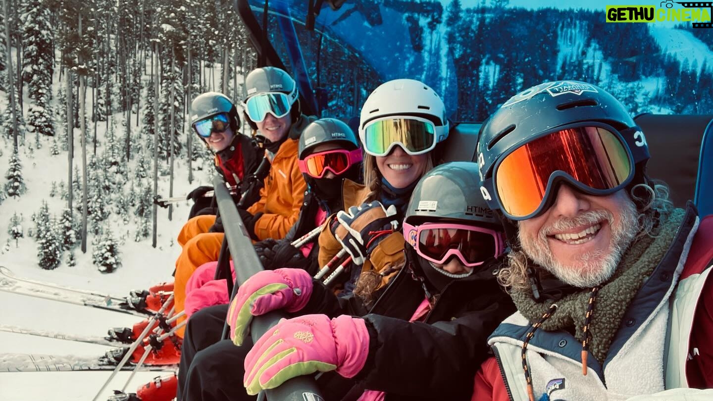 Rachel Hollis - 3 Likes - Ski Fam on 3!