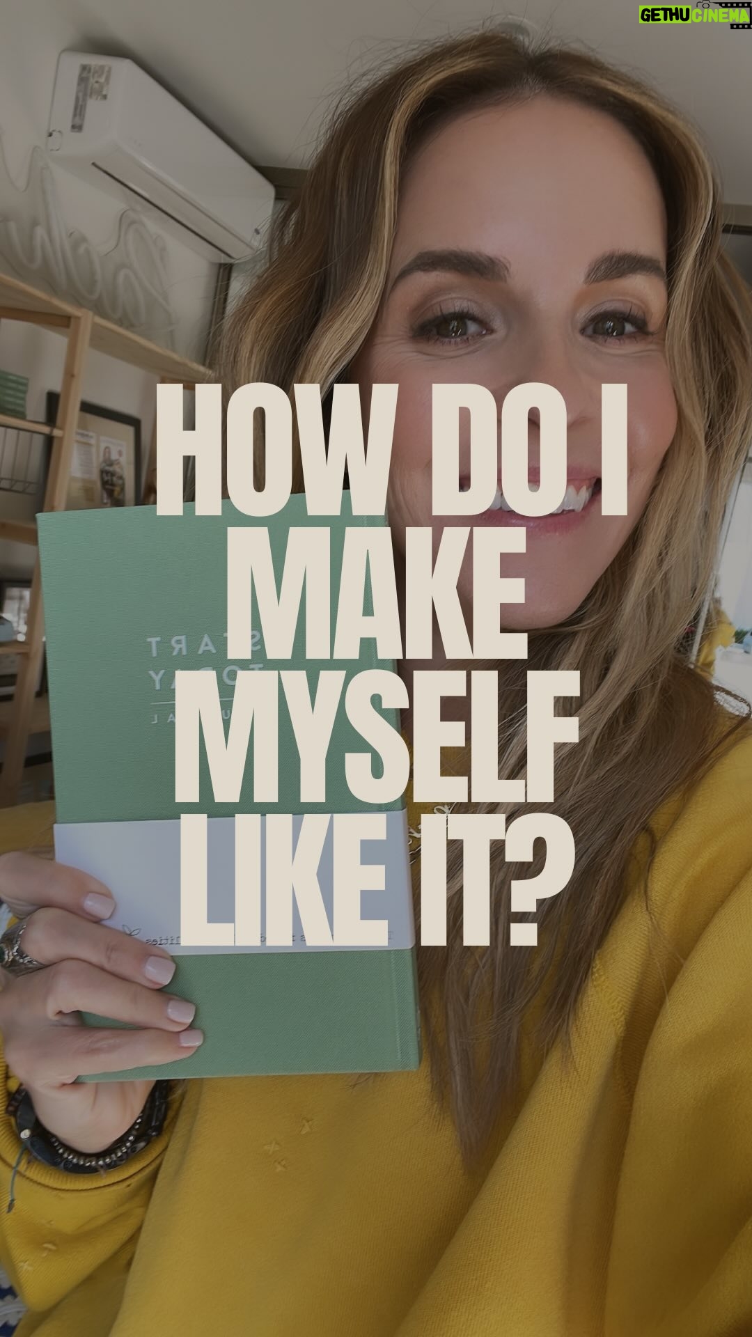 Rachel Hollis - 3 Likes - How do I make myself like it?
You don’t.
Feel free to apply this advice to anything in your life. Just because it’s great for them, doesn’t make it good for you. Find YOUR path. 🤟🏻
#morningjournaling #journalingcommunity #morningroutines