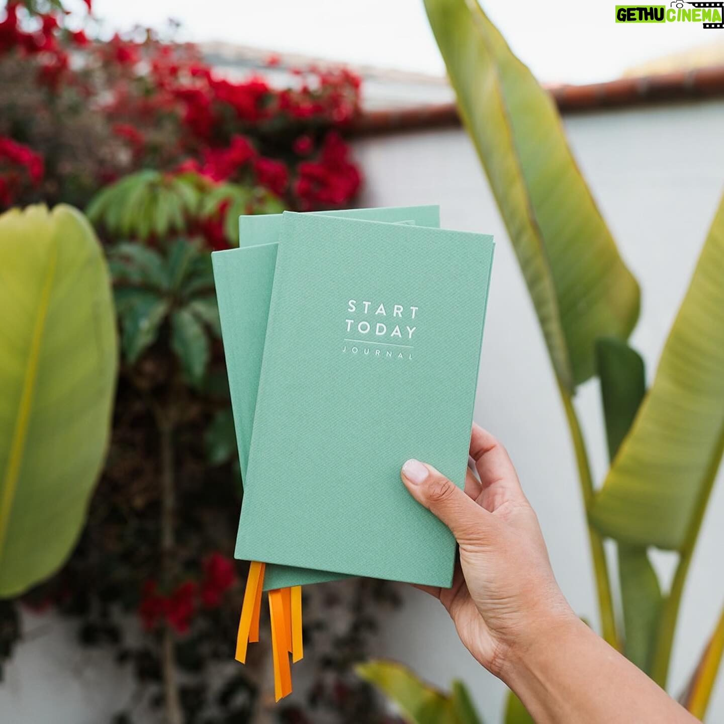 Rachel Hollis Instagram - Our last round sold out in less than 24 Hours but we’re BACK IN STOCK!! ✨ StartToday.com