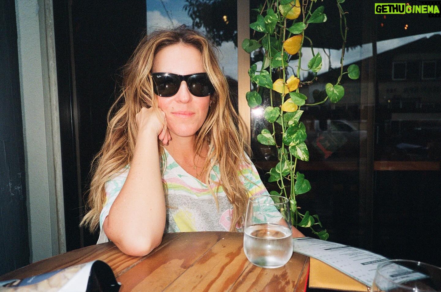 Rachel Hollis - 3 Likes - got the film developed 🫶🏻