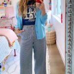 Rachel Hollis Instagram - Never realized how often I pose with one hand in my pocket 🙃