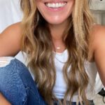 Rachel Hollis Instagram - Maximize your success by focusing on ONE thing — you only have so much energy in each day— use it wisely. ⚽️