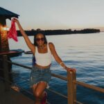 Rachel Lindsay Instagram – Definitely one of the hardest years of my life, but choosing to focus on grateful moments and carrying that energy into 2024. 💛