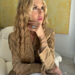 Rachel Zoe Instagram - The only thing better than one @tiffanyandco Lock Collection bracelet, is two. For me, the Tiffany Lock Collection is more than just timeless, beautiful pieces. A gold lock signifies forever or holding on tight to something or someone meaningful. ✨#TiffanyLock #TiffanyPartner
