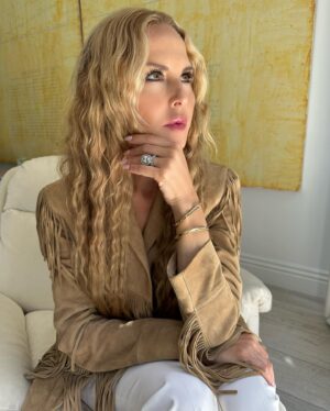 Rachel Zoe Instagram - The only thing better than one @tiffanyandco Lock Collection bracelet, is two. For me, the Tiffany Lock Collection is more than just timeless, beautiful pieces. A gold lock signifies forever or holding on tight to something or someone meaningful. ✨#TiffanyLock #TiffanyPartner