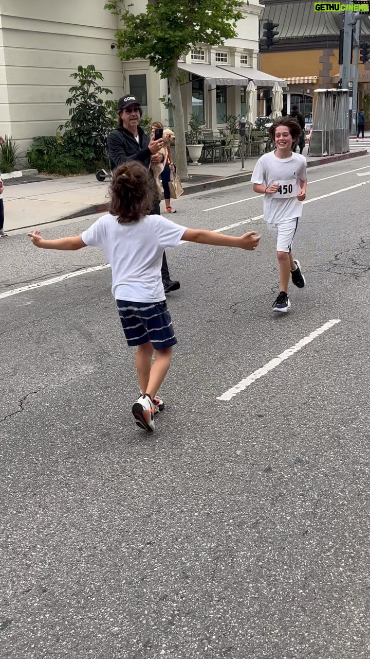 Rachel Zoe - 5.8K Likes - I believe strongly in teaching our children young about real life issues in an age appropriate manner. My children are shattered about the homeless crisis in Los Angeles and yesterday had the opportunity to run and raise funds for @upward_bound_house . Brothers running and then hugging at the finish line was a real moment for me š„¹ ā¤ļø