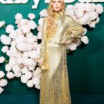 Rachel Zoe Instagram - Truly the most extraordinary night raising over 12 million dollars on the 12th year of @baby2baby 🙏🏻💚 I am the proudest board member of one of the most impactful organizations providing basic essentials to countless babies and children who need them most. I have witnessed up close our fearless leaders @kellysawyer and @norahweinstein and their unstoppable team build @baby2baby from a small local LA initiative to the powerful organization it is today helping babies and children in the most dire need across the country and globally. "Make no mistake, diapers are dignity.. dignity is an essential, love is an essential. ALL babies are our babies " .. @salmahayek #baby2babygala presented by @paulmitchell #2023