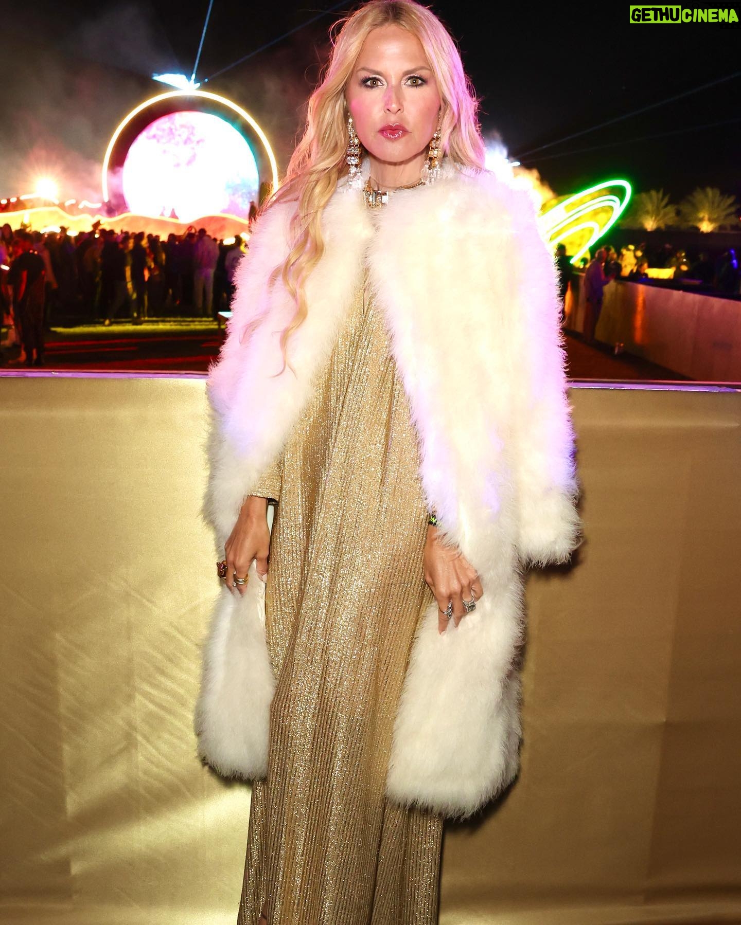 Rachel Zoe Instagram - How night 1 of @coachella weekend started @nylonmag party and how it ended with my favorite life date β€οΈ @rbermanus ..ππΊπͺ© π₯