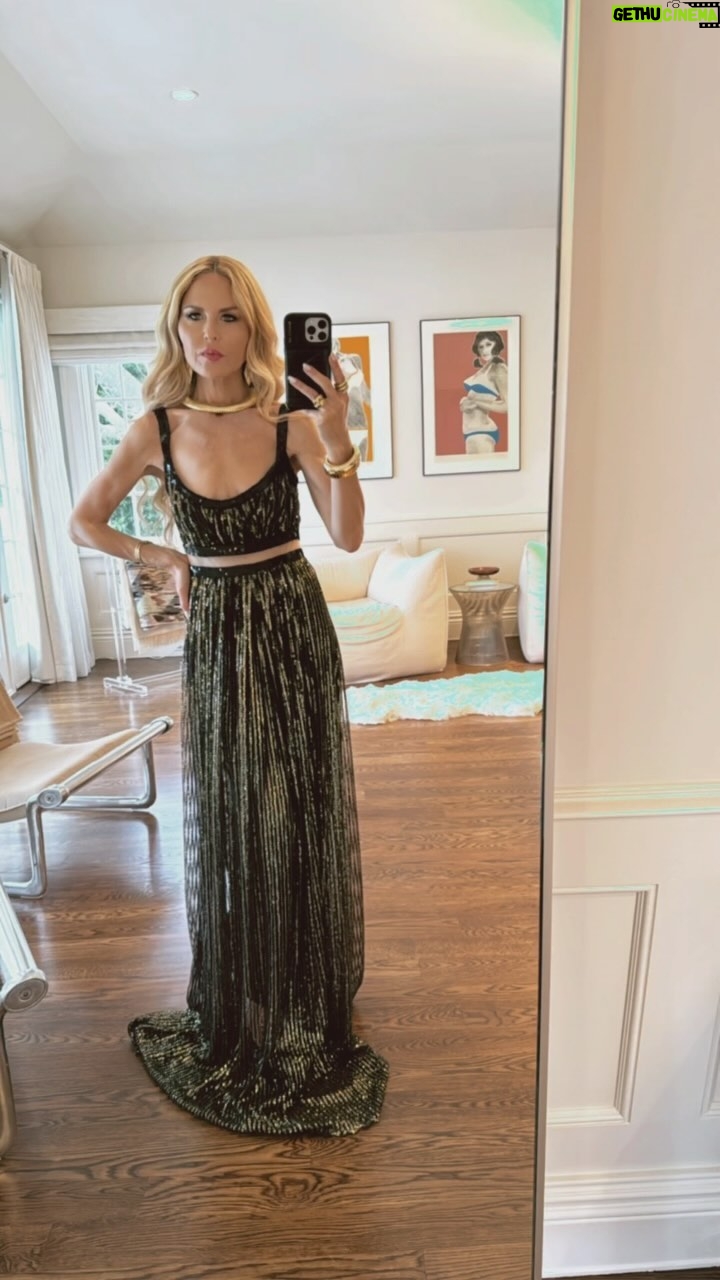 Rachel Zoe - 22.9K Likes - A very special most glamorous evening with some of my favorite people and the most gorgeous jewels @tiffanyandco šāØ š@giambattistavalli @giambattistavalliparis