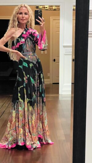 Rachel Zoe Instagram - Sometimes I just love the dress ❤️ @etro #aboutlastnight