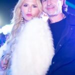 Rachel Zoe Instagram - How night 1 of @coachella weekend started @nylonmag party and how it ended with my favorite life date ❤️ @rbermanus ..💃🕺🪩 🥂