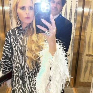 Rachel Zoe Instagram - Wishing you all a happy, healthy and most beautiful Christmas filled with love ❤️ 💚🎄
