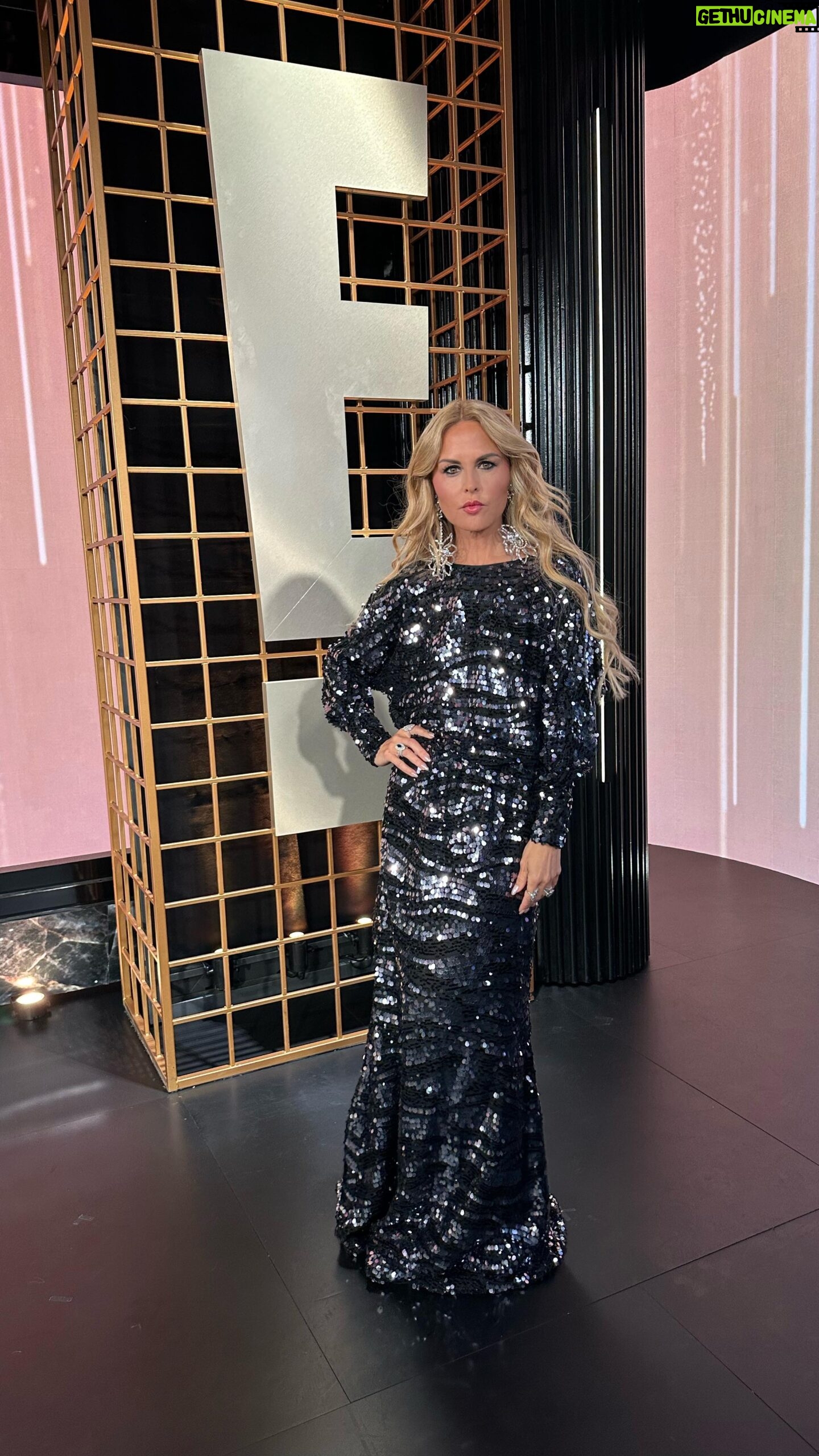 Rachel Zoe Instagram - Tune in to @enews TONIGHT at 11pm ET/PT for the Met Gala Special! Don’t miss all the fashion, fun and of course glamour ✨ #MetGala
