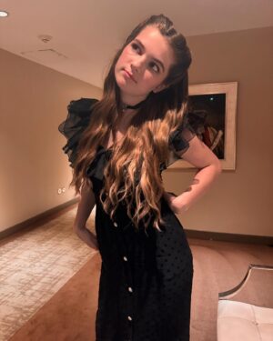 Raegan Revord Instagram - On the grid bc I love this witchy glam so much 🖤