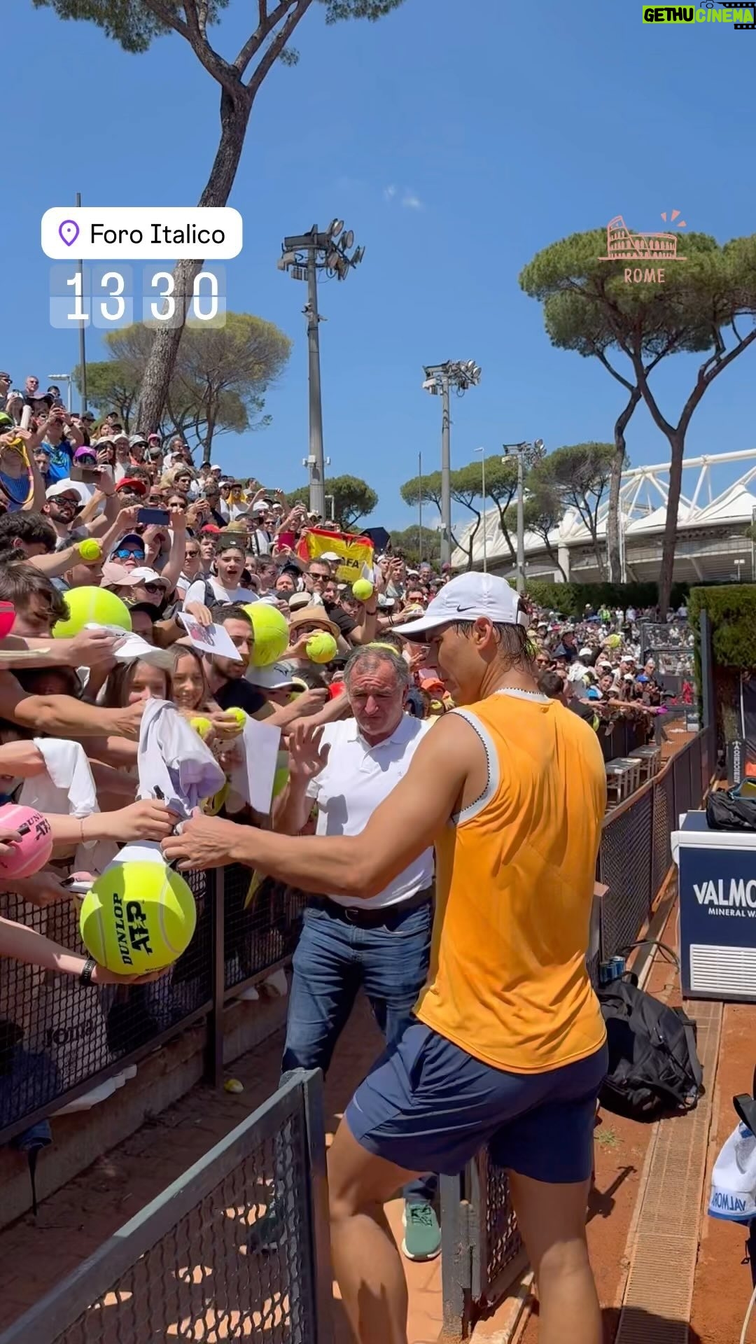 Rafael Nadal Instagram - Roma 🇮🇹: Ci sono 😉 💪🏻 🙏🏻