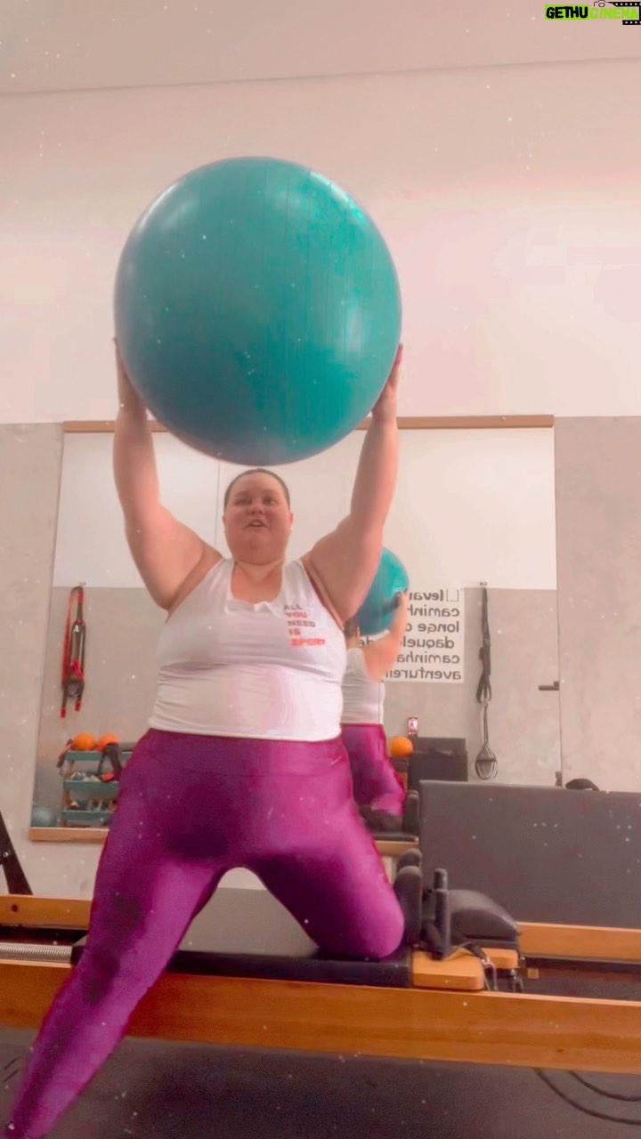 Rafaela Ferreira - 47.1K Likes - Mais um treino concluído com sucesso no @bem_estarpilates 🤸🏻♀️✨