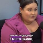 Rafaela Ferreira Instagram - Eu sei que muitas e muitos de vocês já sofreram quando foram em busca de ajuda. Os julgamentos e a cobrança por “estar acima do peso” se traduzem em um tom ríspido e que gera angústia. Você acaba se sentindo sem segurança, com medo de tirar as suas dúvidas e de falar sobre os seus sentimentos. Saúde é sobre uma grande construção em torno da sua vida. Isso pode passar pela perda de peso ou não. Mas com certeza, o que você não precisa de um consultório médico é CULPA e julgamento. Por mais amor e acolhimento no tratamento de obesidade <3