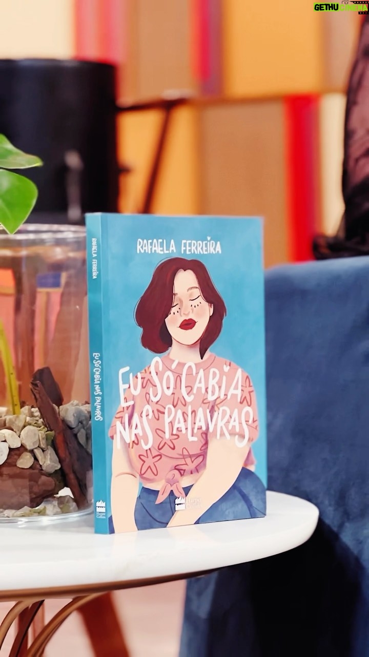 Rafaela Ferreira Instagram - Que tarde incrível!! ✨ Hoje fui MUITO bem recebida no “Vem com a Gente” da Band para um bate papo incrível e super divertido sobre o lançamento do meu primeiro romance “Eu só cabia nas palavras” e sobre a noite de autógrafos que vai rolar amanhã às 19h lá na Livraria da Travessa no Barra Shopping e espero todos vocês viu?! ❤️ Quem quiser conferir o bate papo de hoje, corre nos stories que o link está lá! <3