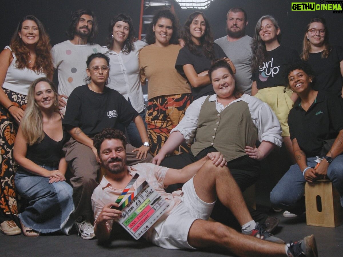 Rafaela Ferreira Instagram - Boa semana, galera! 🌻 Gravei uma participação linda no documentário: Livre para Menstruar, com roteiro e direção da minha amiga amada @npnds !!! 🩸♥️ Uma realização @maranhafilmes & @girlupbrasil com uma equipe maravilhosa que me acolheu tão bem! Não vejo a hora de mostrar tudo pra vocês, por enquanto ficam essas lindas recordações. 🎥🎬✨ E a recomendação pra conhecerem o trabalho importantíssimo dessa galera. 🌹