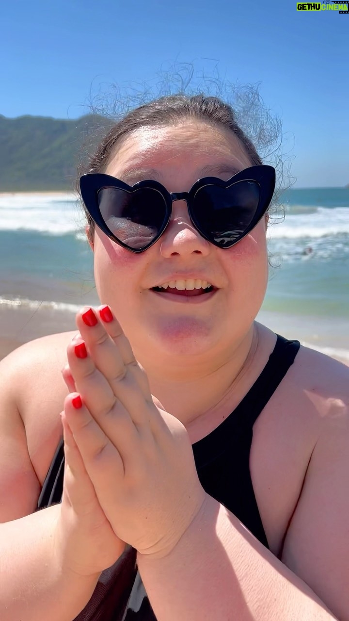 Rafaela Ferreira - 1.7K Likes - Ah, o Rildy… 🌊☀️