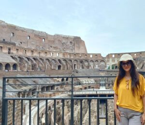 Rafiath Rashid Mithila Instagram - Our Roman Holiday (Part 1) 

A day at the Colosseum! 

#ayra_ar_maayer_obhijan #ayra_ar_maa