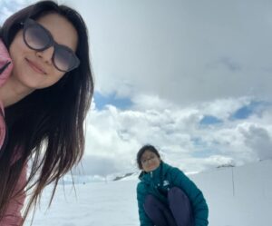 Rafiath Rashid Mithila Instagram - #ayra_ar_maayer_obhijan #boroferrajje 

#glacier3000 #switzerland🇨🇭