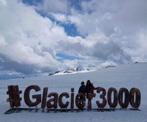 Rafiath Rashid Mithila Instagram - #ayra_ar_maayer_obhijan #boroferrajje 

#glacier3000 #switzerland🇨🇭